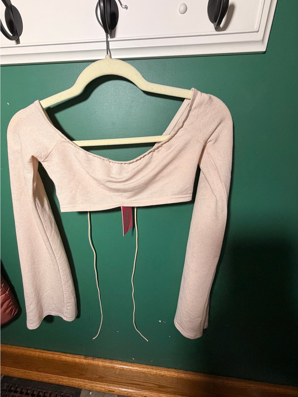 Edikted Off-Shoulder Long Sleeve Crop Top - Blush